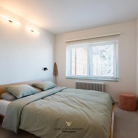 Lejlighed Luxurious Next To The Sea And Centre With Free Parking Space