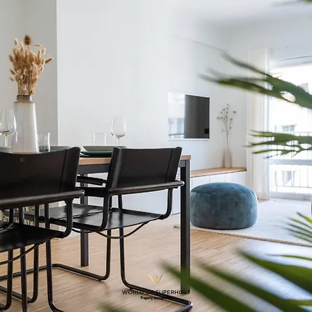 Luxurious Next To The Sea And Centre With Free Parking Space Casa de Férias Ostend
