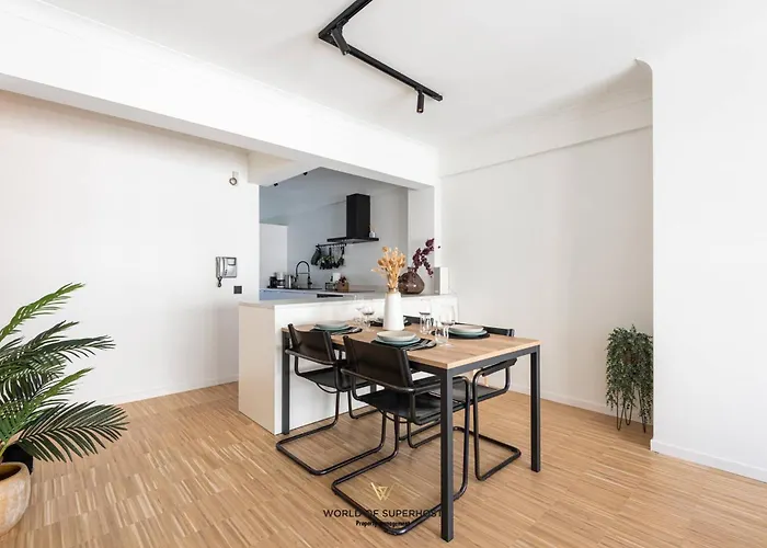 Vakantiehuis Luxurious Next To The Sea And Centre With Free Parking Space Oostende