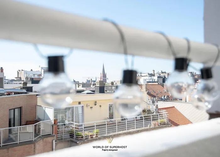 Vakantiehuis Luxurious Next To The Sea And Centre With Free Parking Space Oostende