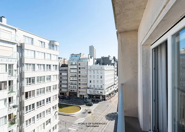 Vakantiehuis Luxurious Next To The Sea And Centre With Free Parking Space *