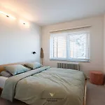 Luxurious Next To The Sea And Centre With Free Parking Space בית נופש *