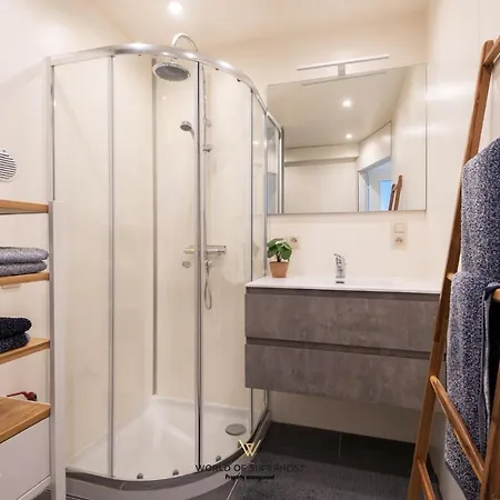 Appartement Luxurious Next To The Sea And Centre With Free Parking Space