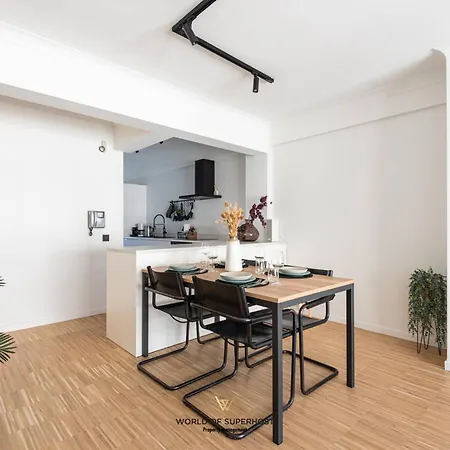 בית נופש Luxurious Next To The Sea And Centre With Free Parking Space אוסטנדה